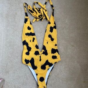 ANIMAL PRINT ONE PIECE SWIMSUIT
